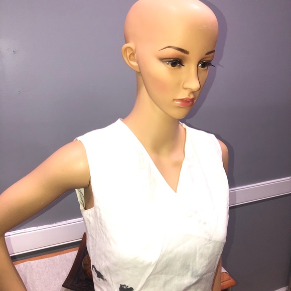 PIAZZA SEMPIONE White V" Neck Sleeveless Dress - Picture 3 of 12